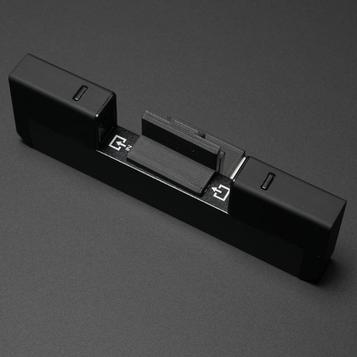 Soporte en L para pantallas OLED o delgadas